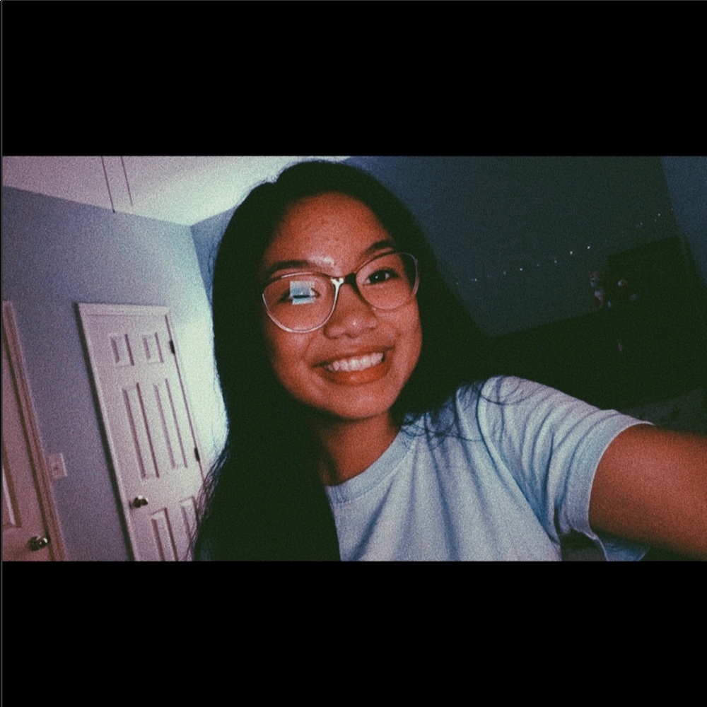 Meet your Posher, Lyna